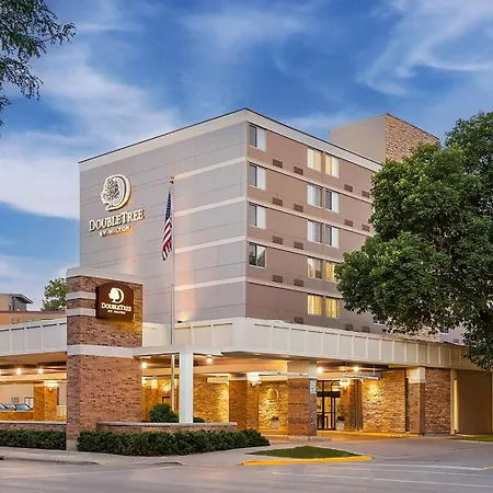 Doubletree By Hilton Madison Downtown-2