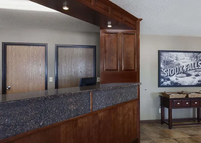Super 8 By Wyndham Sioux Falls/41St Street