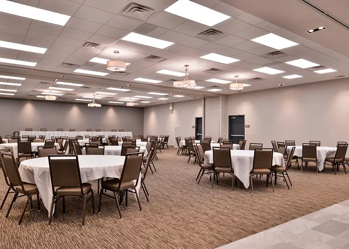 Country Inn & Suites By Radisson, Ft Atkinson, Wi